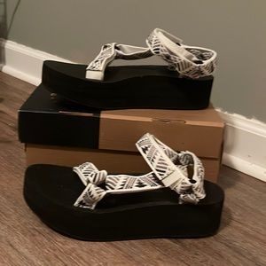 Teva Platform Snadals